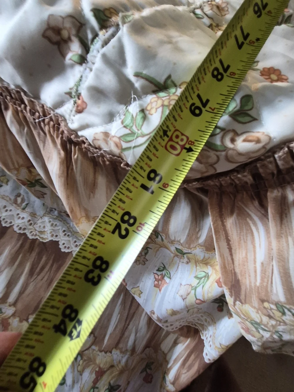 Vintage Floral Quilted Bedspread in Cream and Tan Twin Fake Ruffle